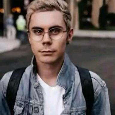 [UPD] Smart guy with glasses Obby icon