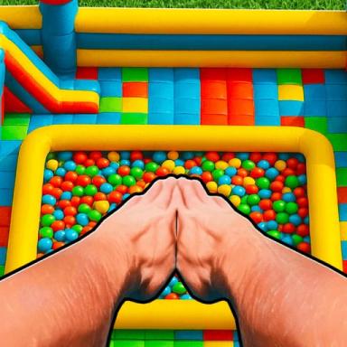 Jump Into Bouncy Castle Obby icon
